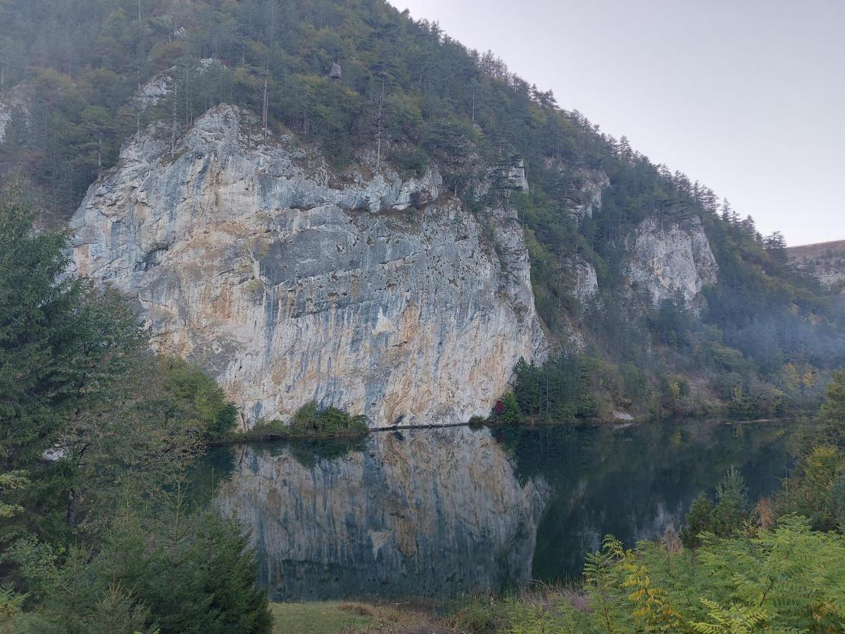 Villa Tarska Carolija Zaovine Popovići Exterior foto
