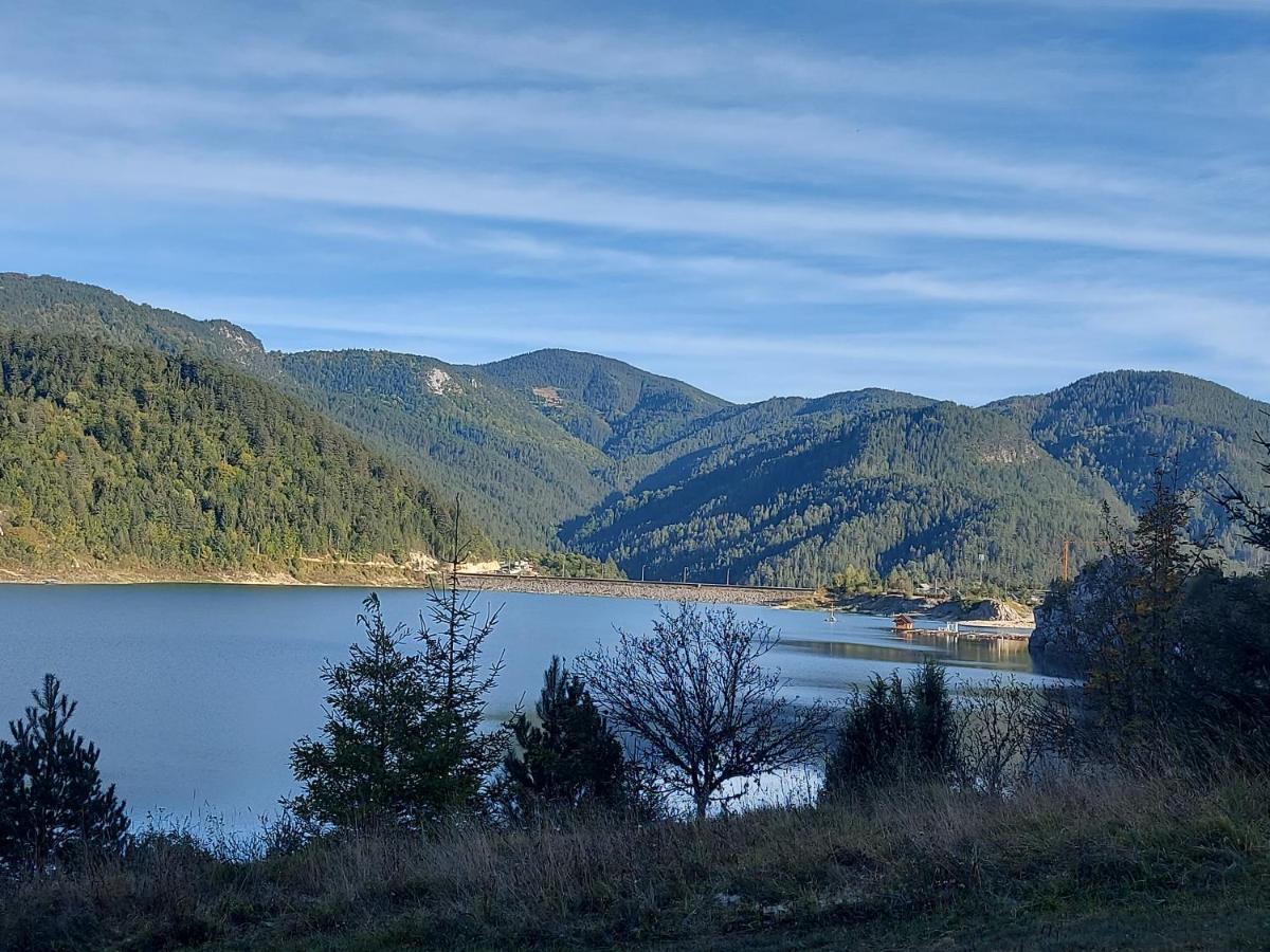 Villa Tarska Carolija Zaovine Popovići Exterior foto