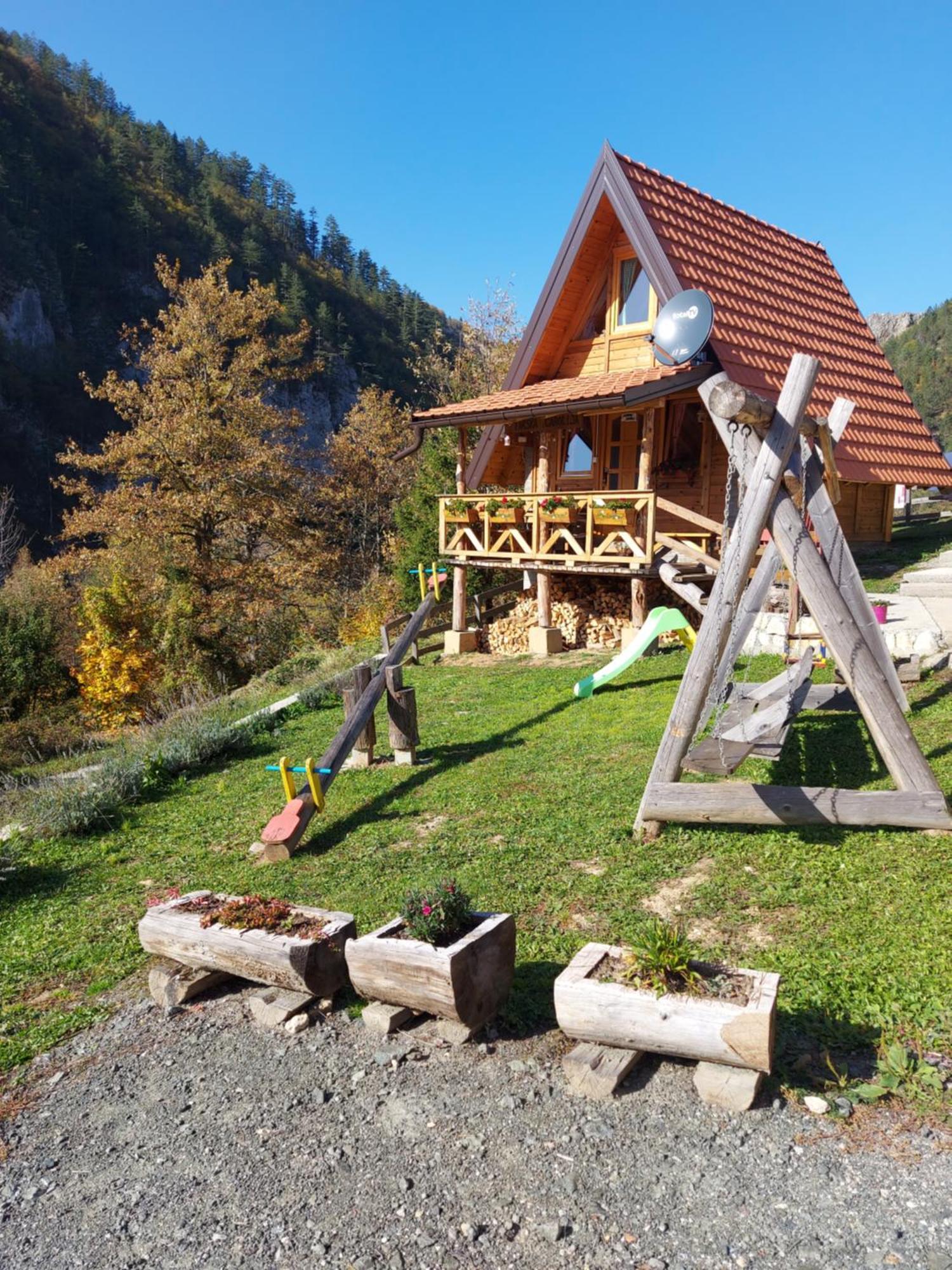 Villa Tarska Carolija Zaovine Popovići Exterior foto
